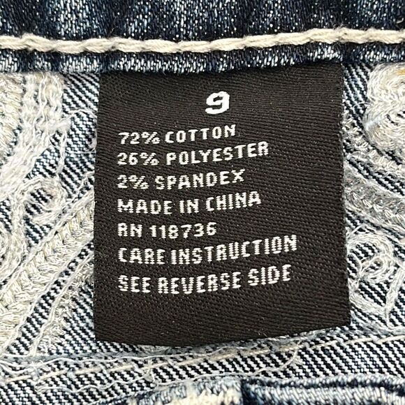 SOUNDGIRL Jeans Women's Size 9 Blue Denim Sequin Embroidered Bootcut Medium Wash - Picture 6 of 14